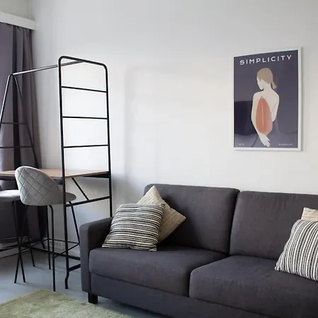 Floor Studio-apartment In Kruununhaka דירה *